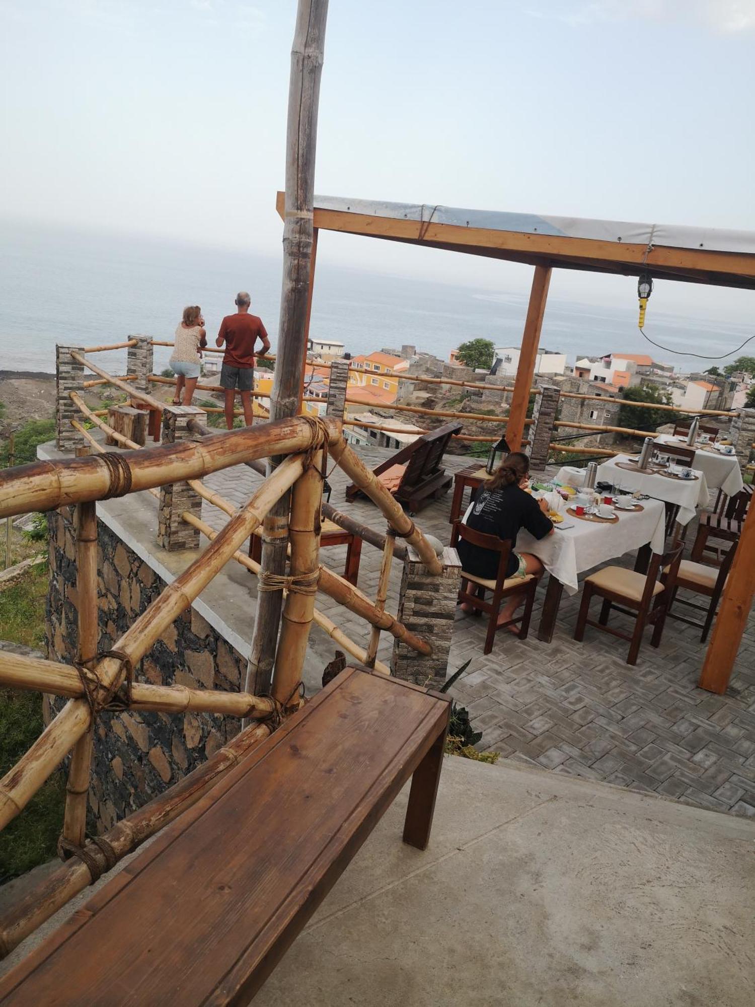 Bed and Breakfast Kaza Ladera Seladinha Exterior foto