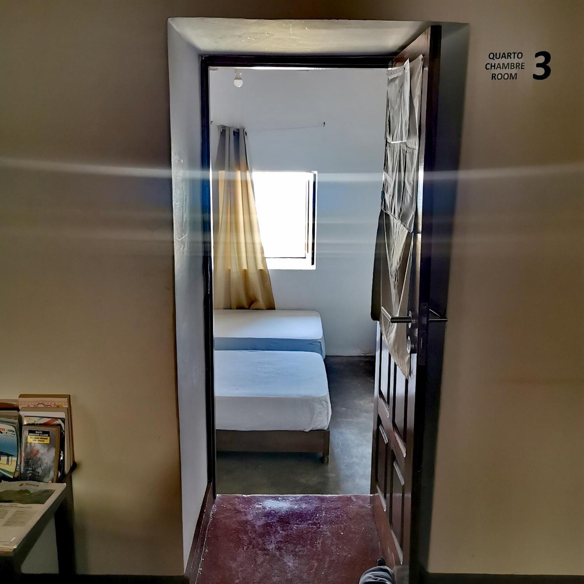 Bed and Breakfast Kaza Ladera Seladinha Zimmer foto